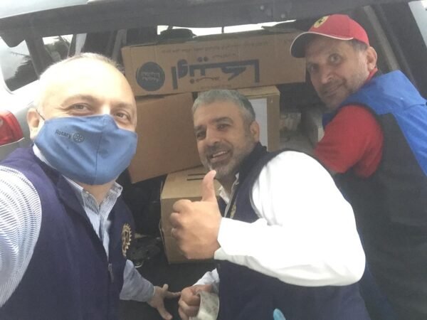 بالصور.. روتاري البترون: تقديم ألعاب، ثياب ومساعدات غذائية، الى قرية الأطفال “SOS” كفرحي